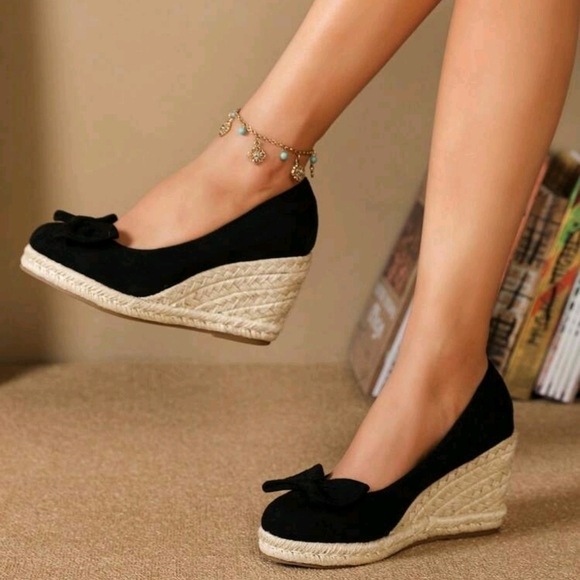 Shoes - Women's Minimalist Ankle Strap Espadrille Sandals, Vacation Black